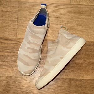 Rothy's Chelsea Ankle Boot Sneakers Sand Camo pattern womens size 11